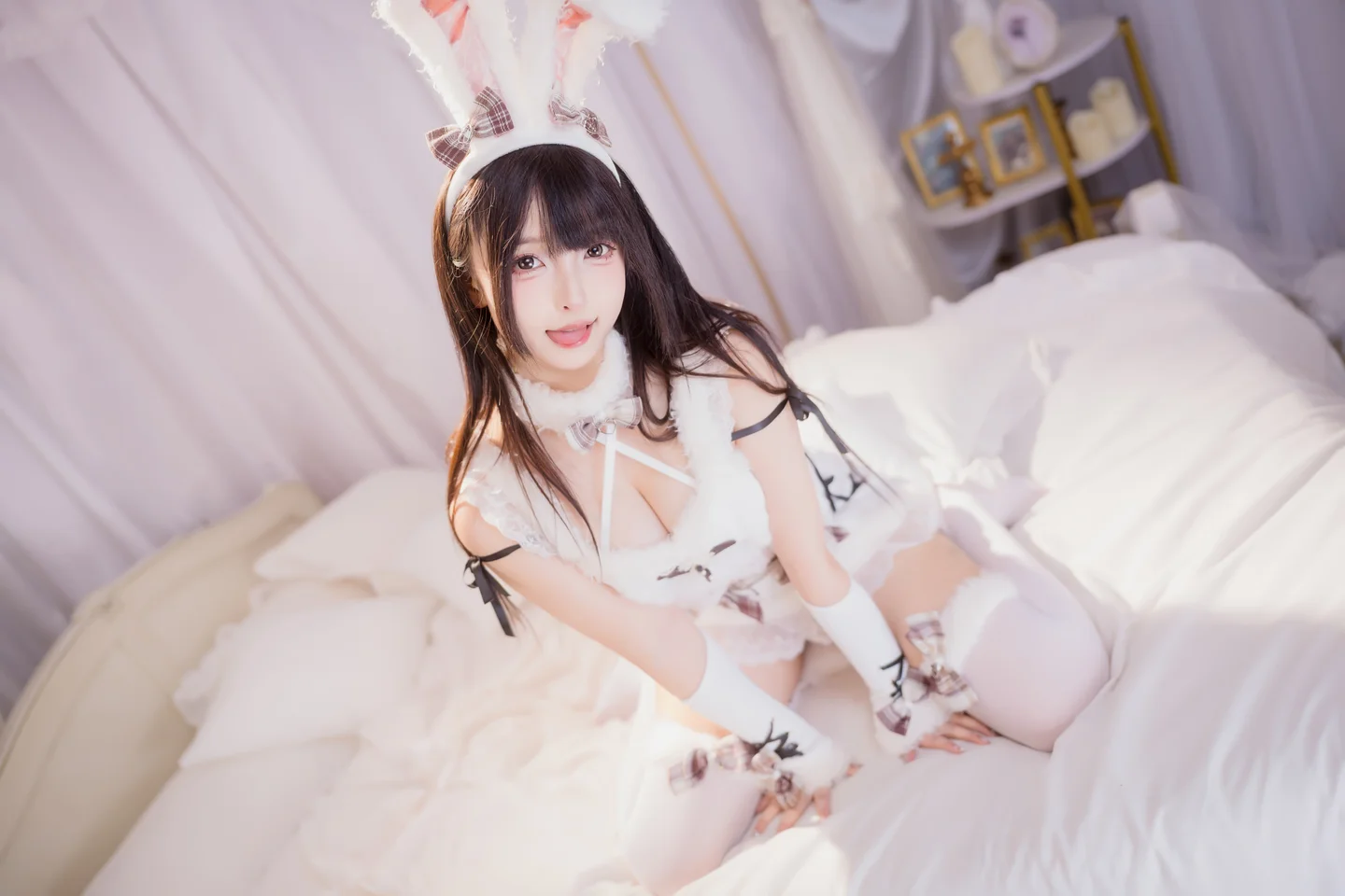 神楽坂真冬 - 毛绒白兔 [75P,2V-318MB] tg@simisebaisi 【丝足阁】027.webp